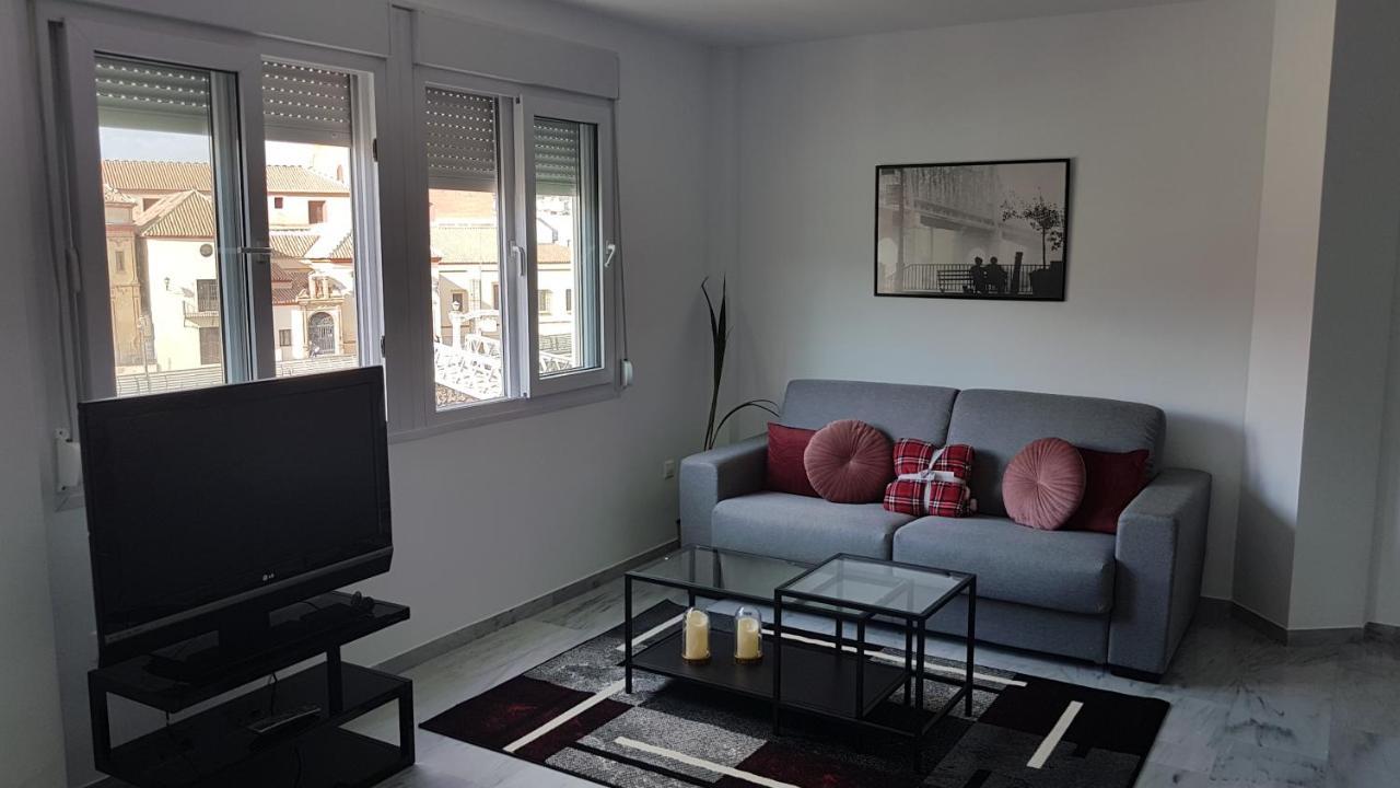 Atocha 3 Apartment มาลากา ภายนอก รูปภาพ
