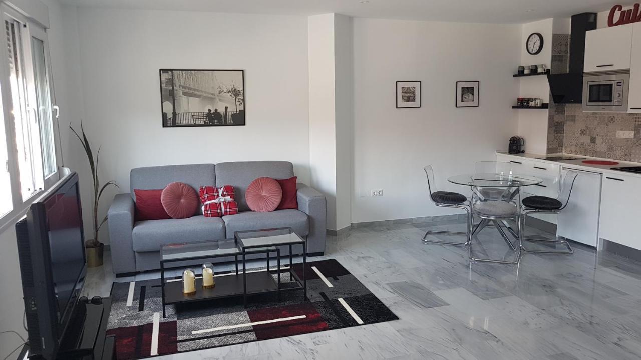 Atocha 3 Apartment มาลากา ภายนอก รูปภาพ