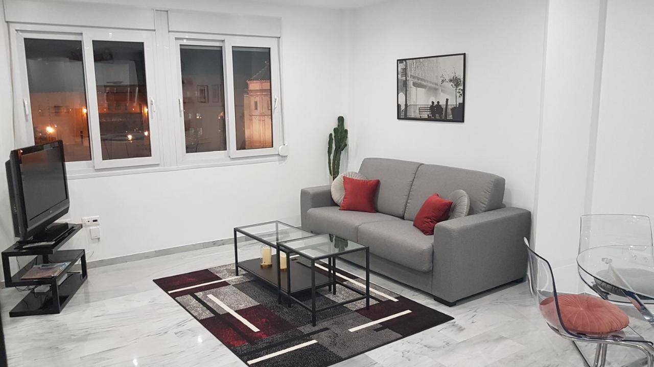Atocha 3 Apartment มาลากา ภายนอก รูปภาพ
