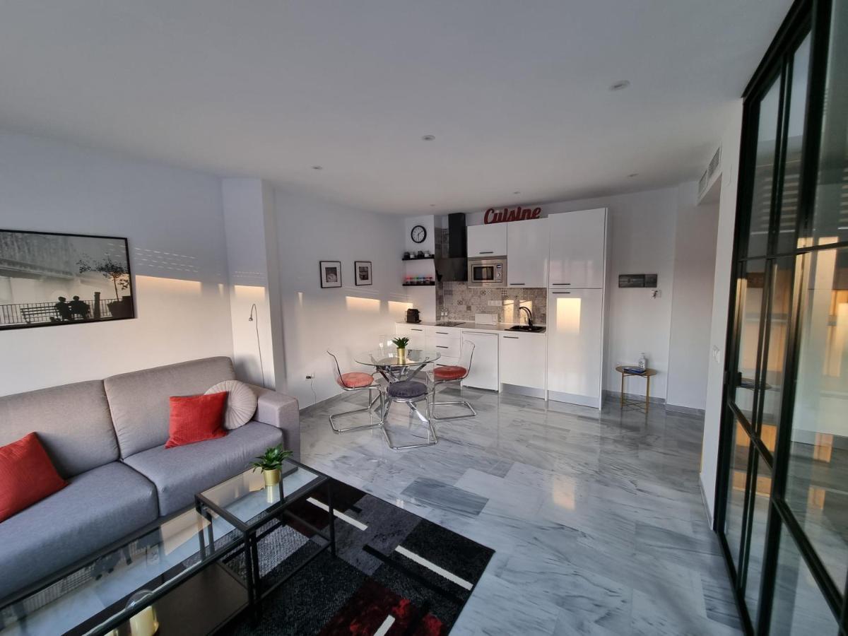 Atocha 3 Apartment มาลากา ภายนอก รูปภาพ