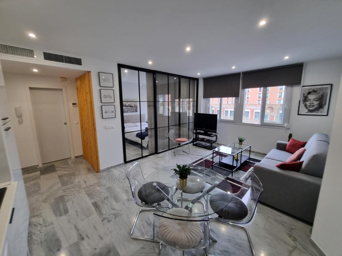 Atocha 3 Apartment มาลากา ภายนอก รูปภาพ