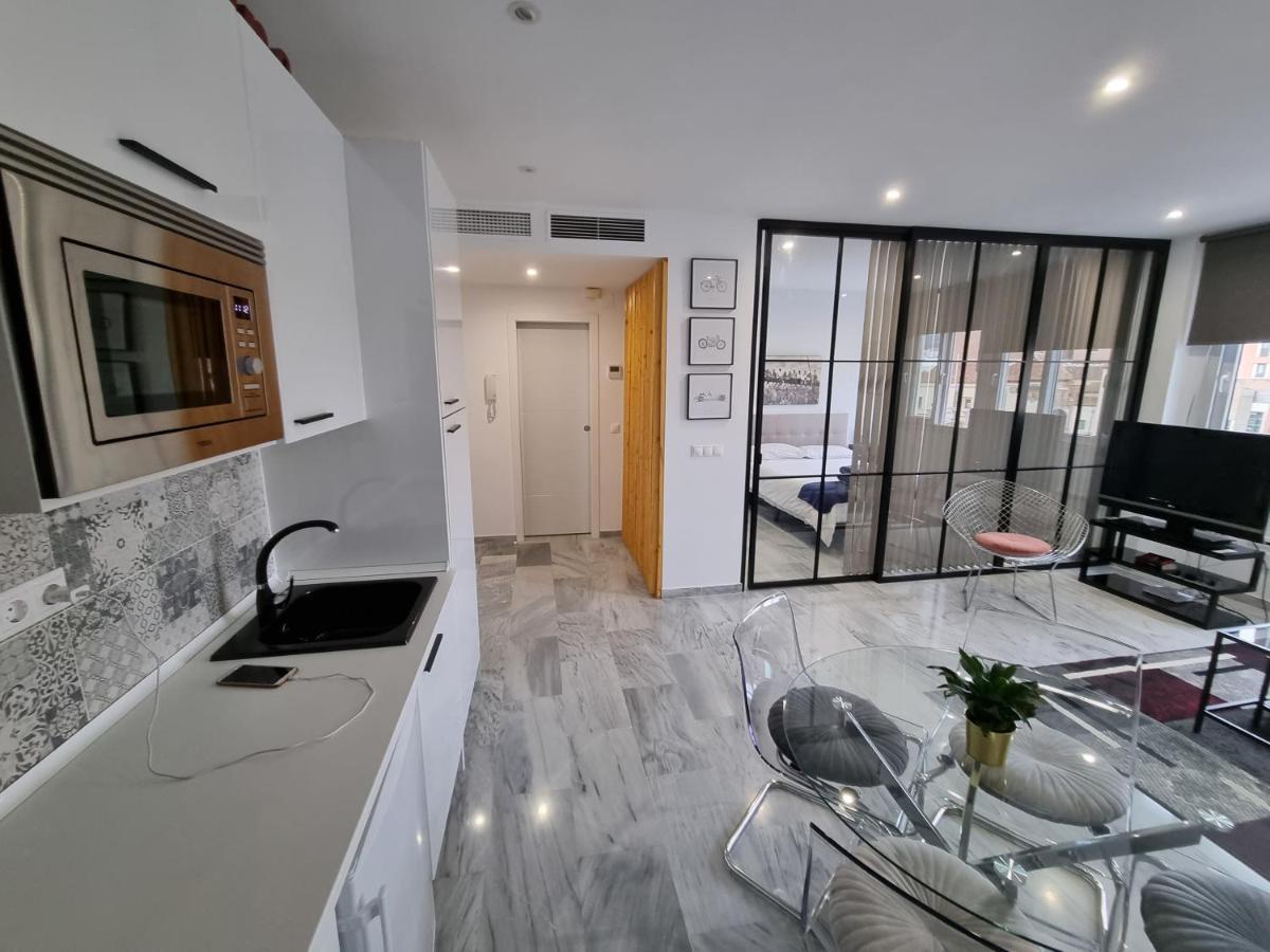 Atocha 3 Apartment มาลากา ภายนอก รูปภาพ