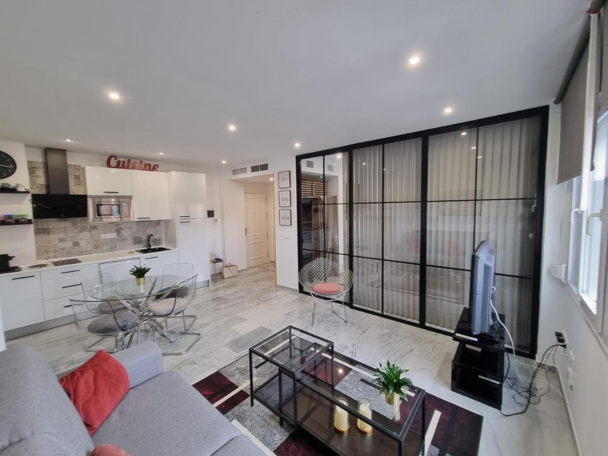 Atocha 3 Apartment มาลากา ภายนอก รูปภาพ